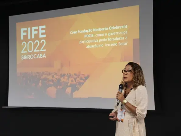 Fundação palestra no Fórum Interamericano de Filantropia Estratégica